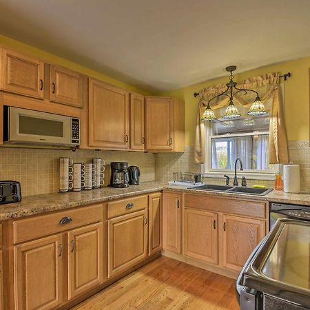 Spacious Home By Finger Lakes And Watkins Glen! Burdett Екстериор снимка