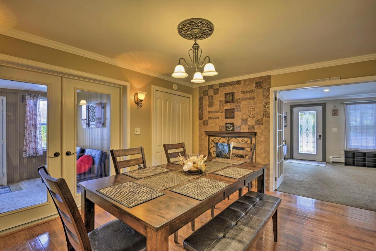 Spacious Home By Finger Lakes And Watkins Glen! Burdett Екстериор снимка